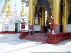 Shwedagon 32