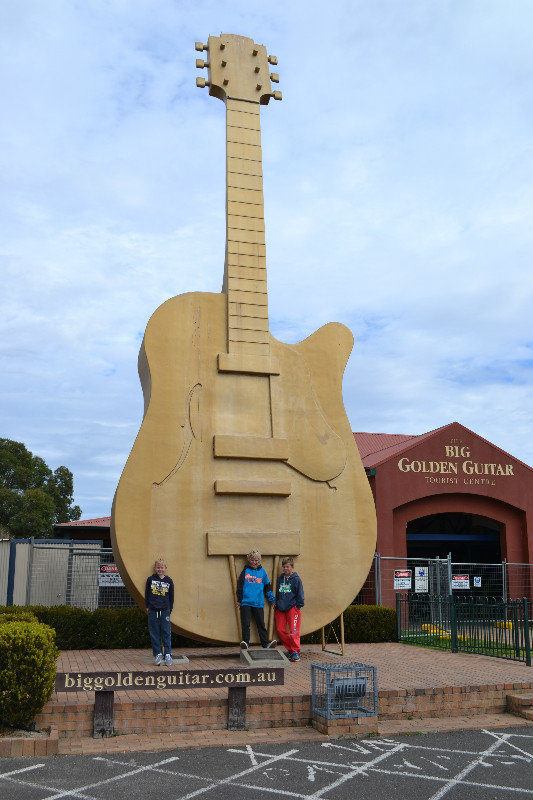 The Big Golden Guitar, Tamworth