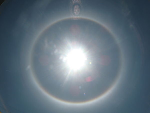 Weird phenomenon with the sun
