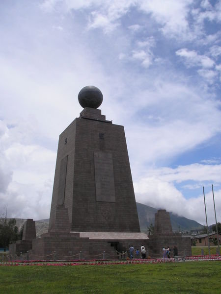 Mitad del Mundo monument
