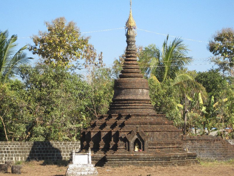 Sakyamanaung Pagoda Complex