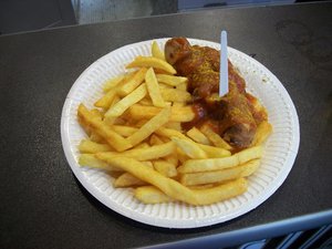 currywurst...i have to say hamburg wins