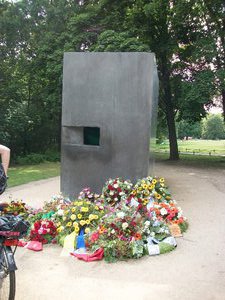 memorial to killed homosexuals