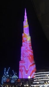 la tour Burj Khalifa de nuit