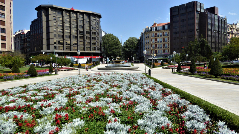 Bilbao plaza Frederico Moya