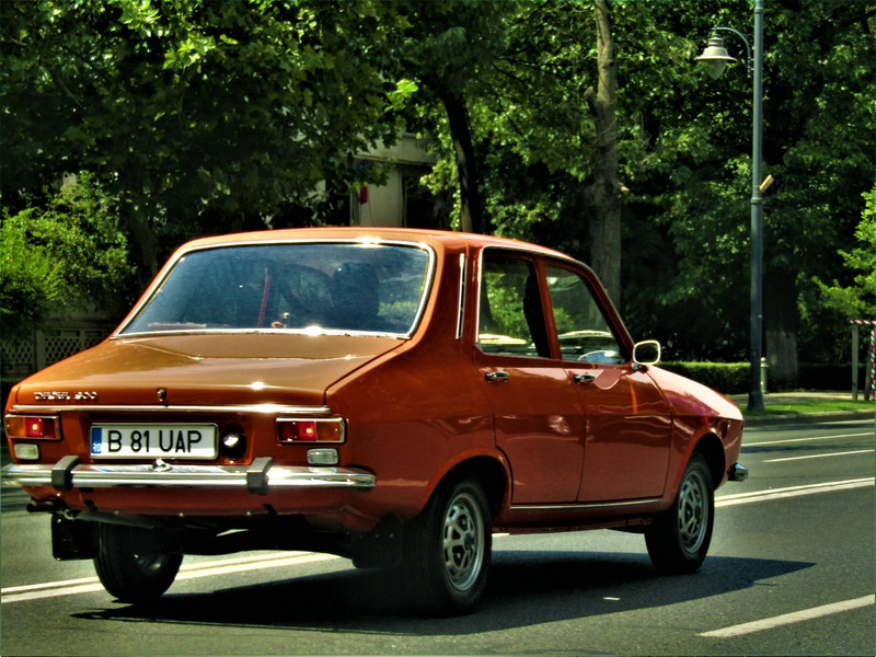 une belle Renault 12