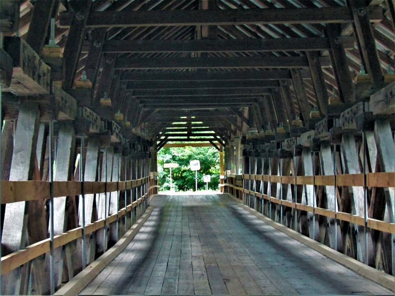 un pont en bois