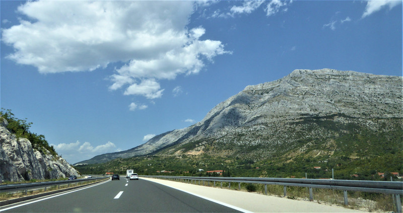 la route l'après-midi