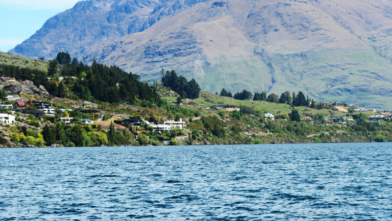 lake Wakatipu
