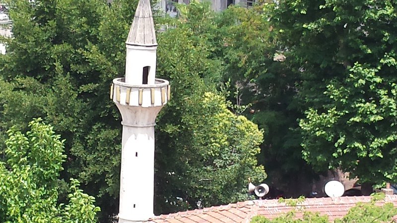 Random Minaret