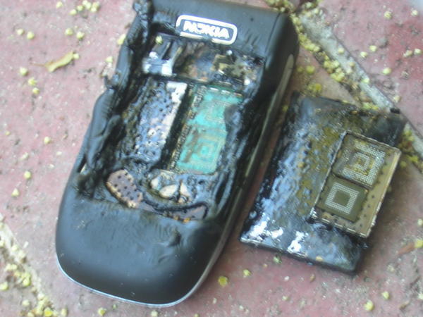 Never leave your phine on a toaster...unfortunately this is Celia's phone.....
