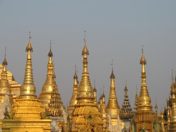  Yangon temple stupas