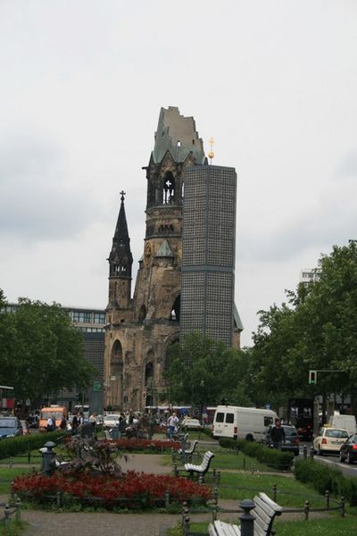 Kaiser-Wilhelm-Gedächtnis-Kirche and the new bell tower