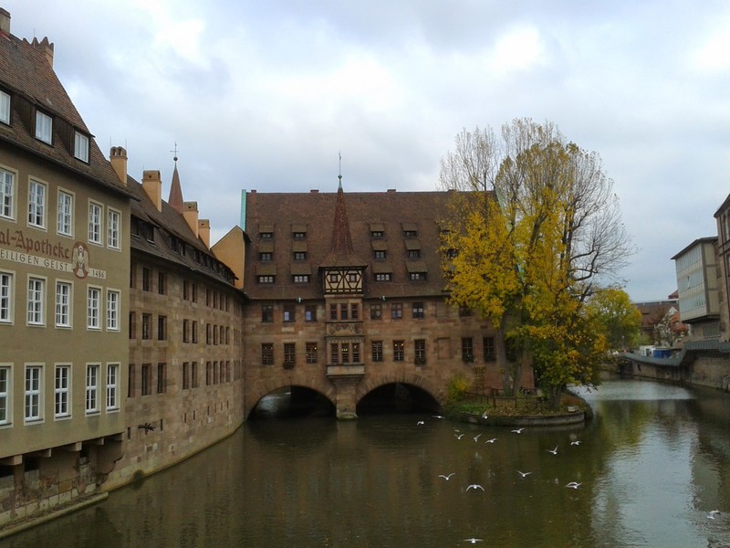 Nuremberg: a pic from Market Square.