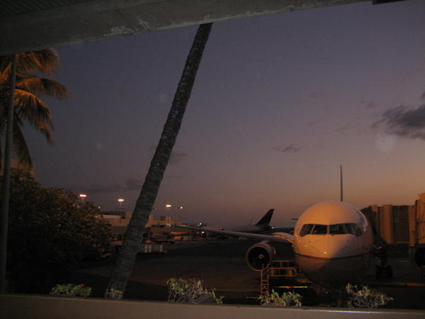 At Honolulu Airport - Hawaiian Sky