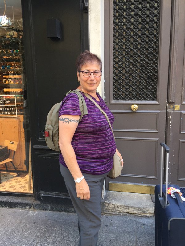Susan in front of 10 rue Rambuteau 