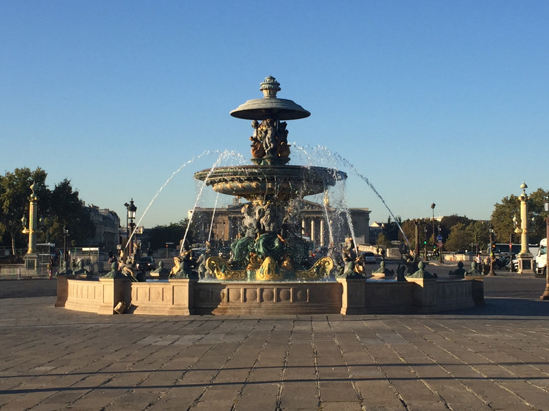 Place de la Concorde fountain 