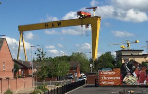 H&W crane and mural 