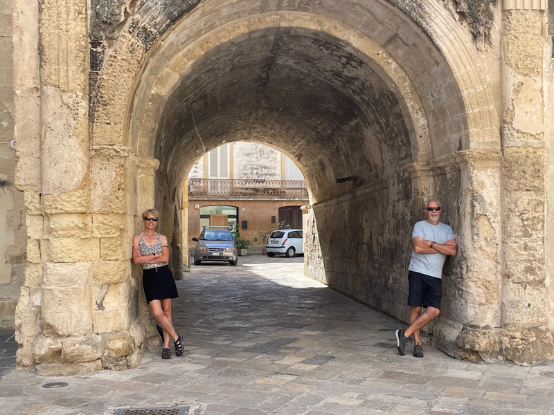 Lecce archway