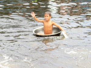 Kompong Phluk child