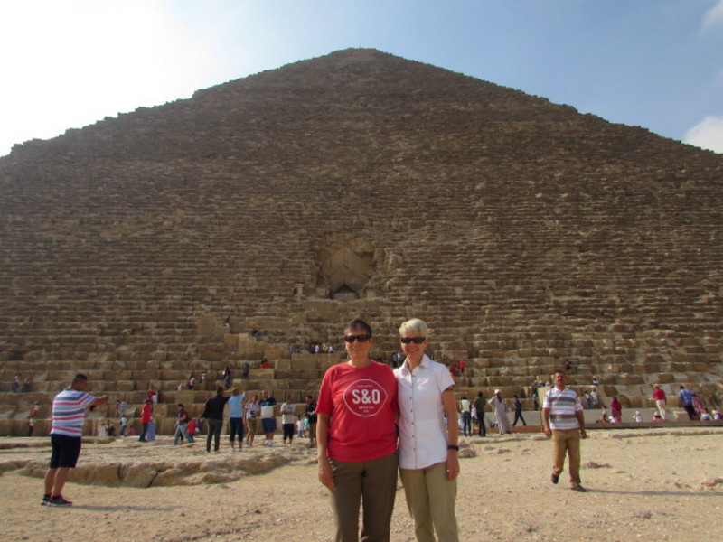 Susan and Lori in front of Khufu&#39;s pyramid