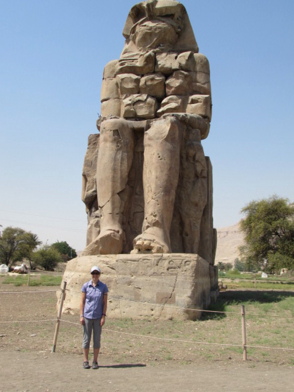 Lori in from of one of the Colossi of Memnon
