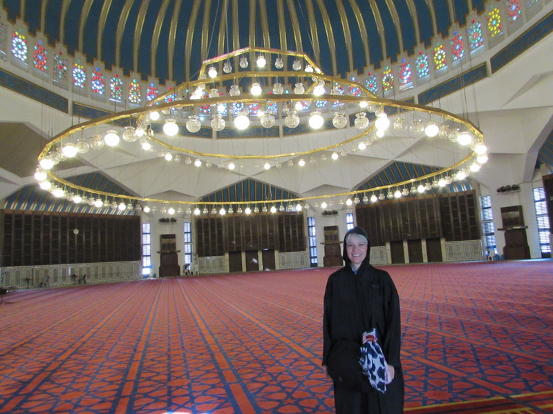 Lori inside the King Abdullah Mosque