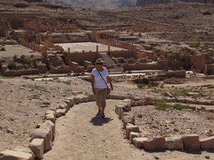 Walking up the the Petra Chuch