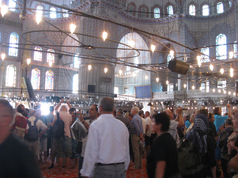 Crowds in the Blue Mosque