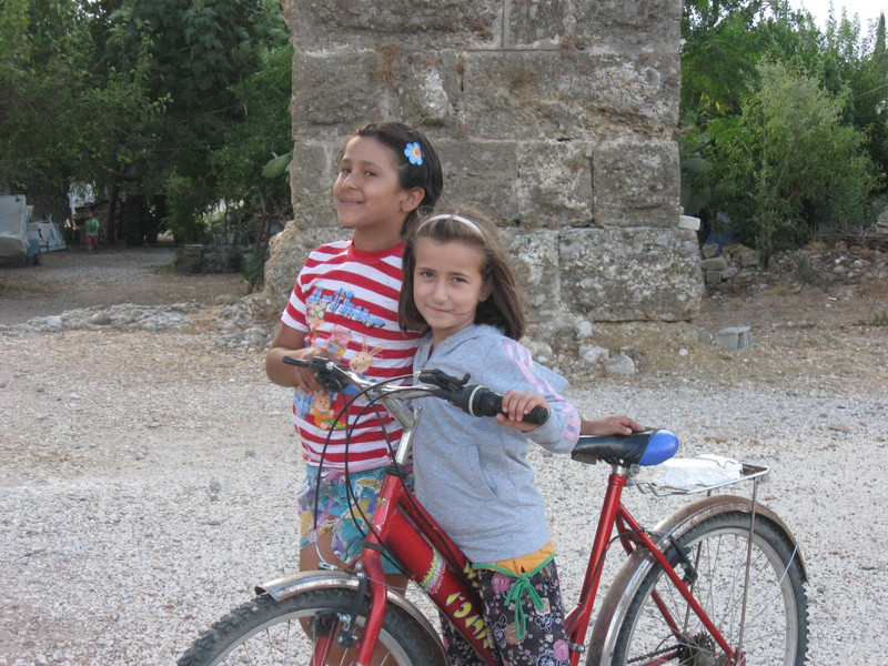 Local kids by the Aspendos aqueduct