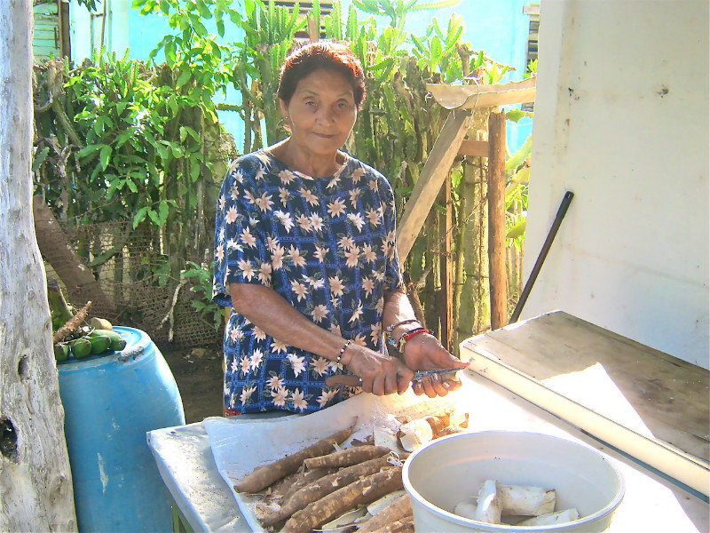 Rafaela preparing yucca