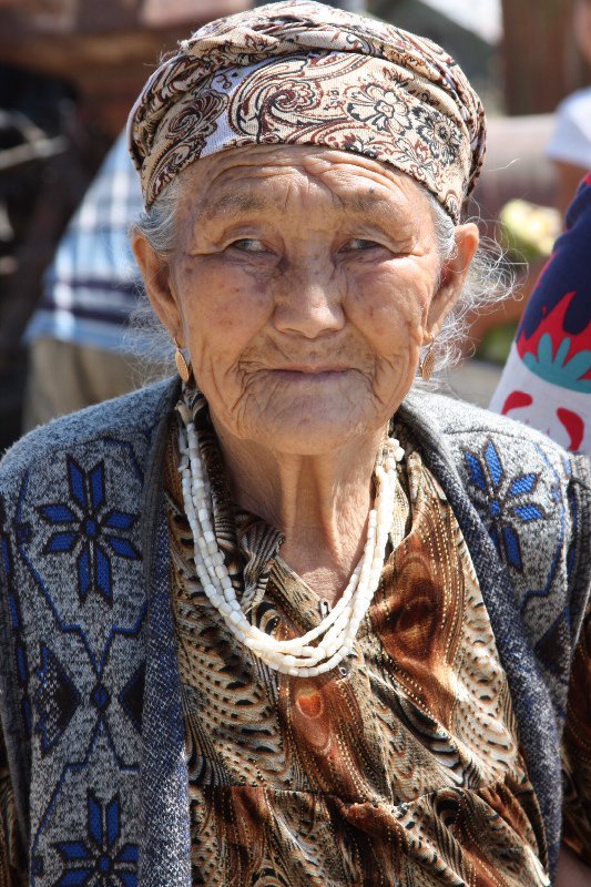 Kyrgyz lady happy to pose 