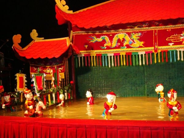 HCMC water puppet show