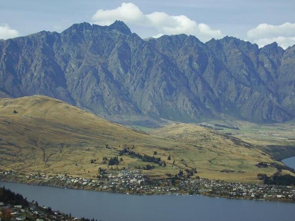 Mountains in Queenstown.