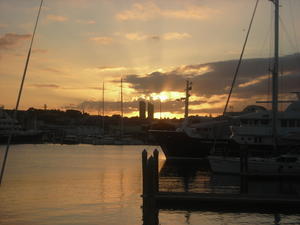 Sunset at the harbour in Auckland....a pretty nice welcome to New Zealand