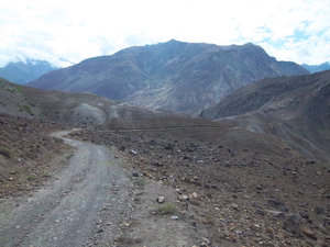 Jeep track to Owir valley 