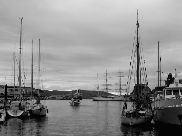 Bergen harbour boats