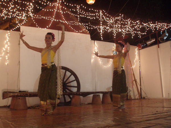 Traditional Thai Dancers