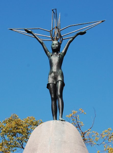 Sadako Sasaki Statue