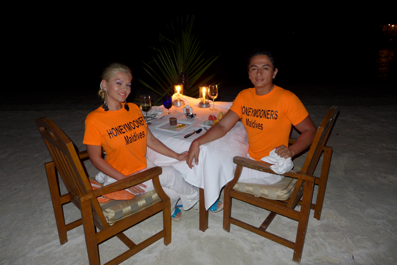 romantic lobster dinner beach