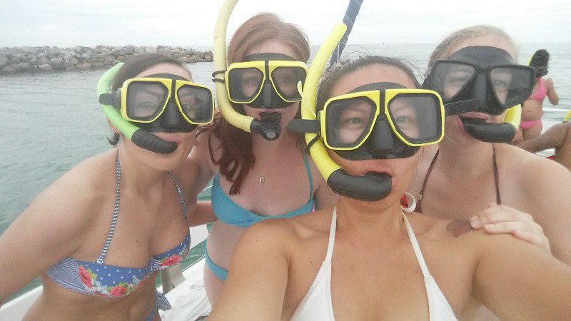 looking hot in snorkelling gear