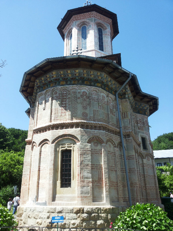 New church at Dintr-un lemn Monastery