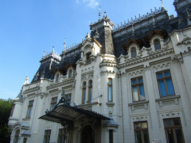 Kretzulescu House