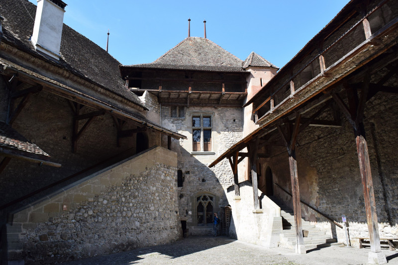 Courtyard - Chillon
