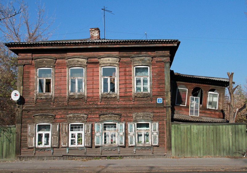 Irkutsk - very old wooden house