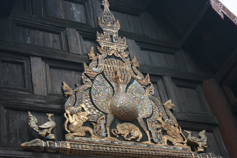 Peacock design on Wat Pan Tao