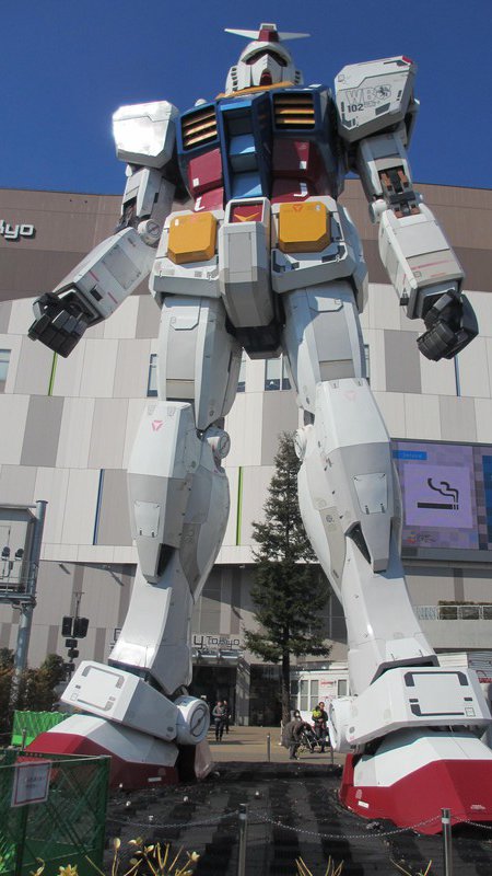 30ft Gundam robot on Odaiba