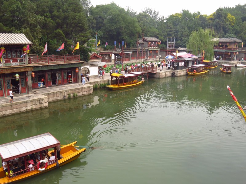 Boat rides at the summer palace