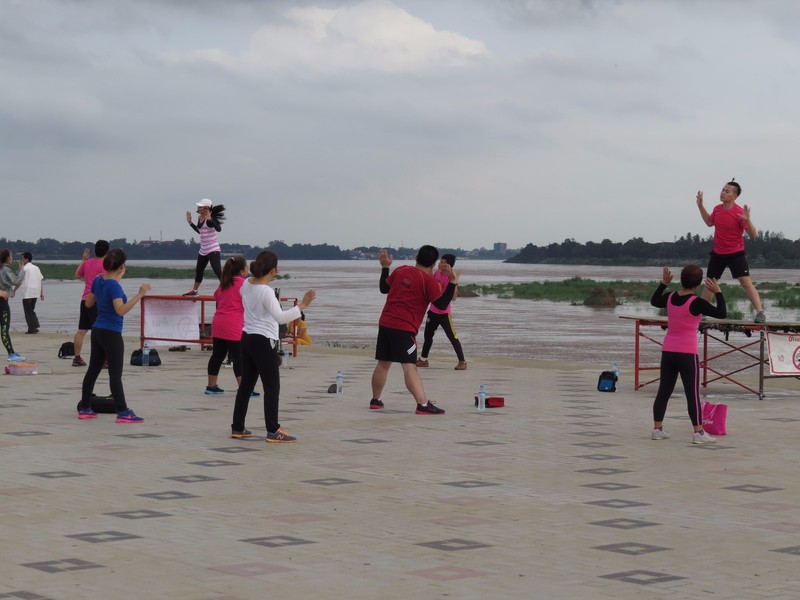 Daily exercise on the promenade