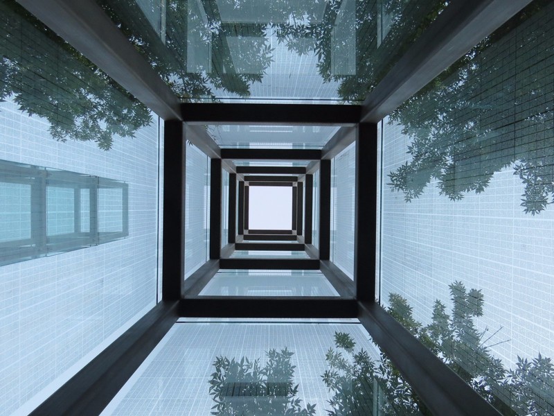 Looking up through the memorial 'chimney'